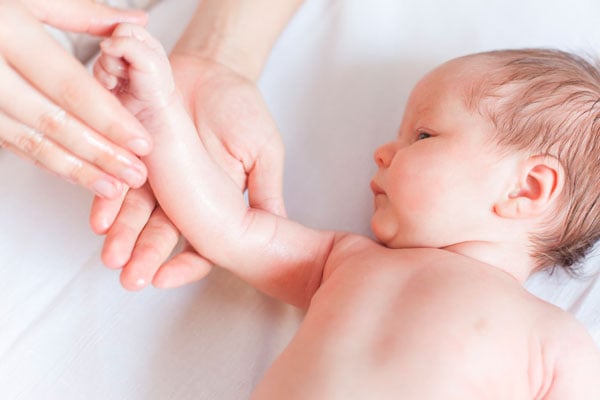 Во сколько можно делать массаж новорожденным
